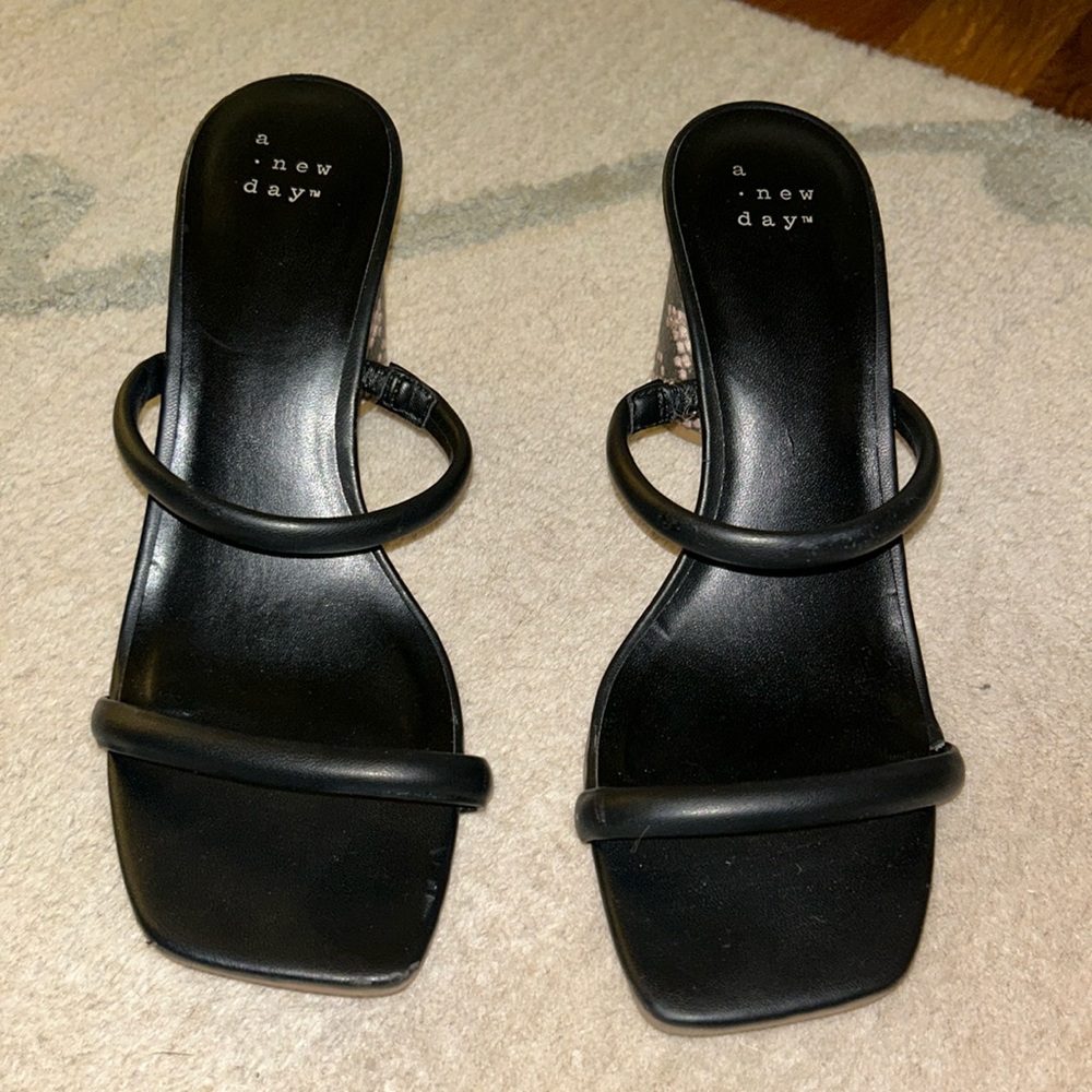 Worn a few times